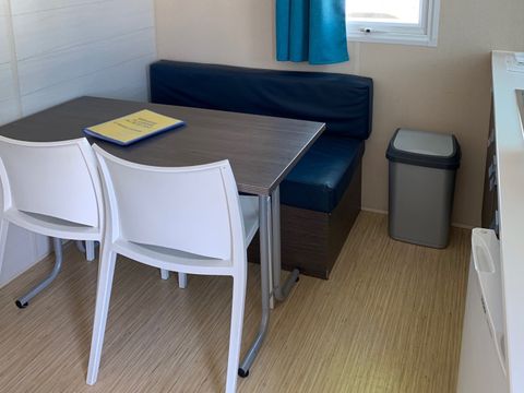 MOBILHOME 4 personnes - 20m² + Terrasse bois couverte 8m². 2/4 pers