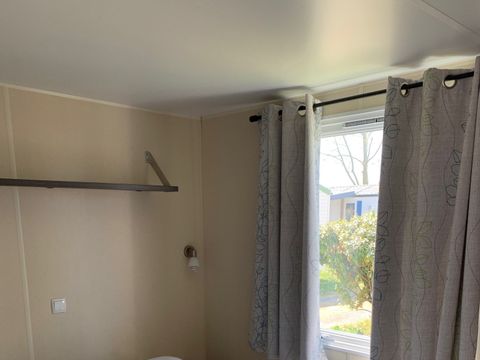 MOBILHOME 4 personnes - 20m² + Terrasse bois couverte 8m². 2/4 pers