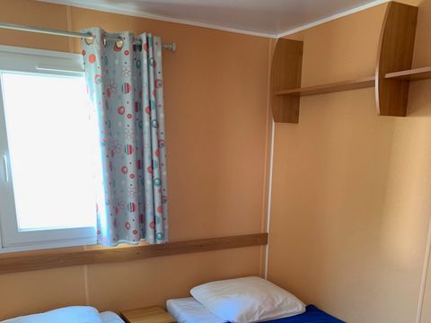 MOBILHOME 6 personnes - 30m² + Terrasse bois semi-couverte 12m² 4/6 pers