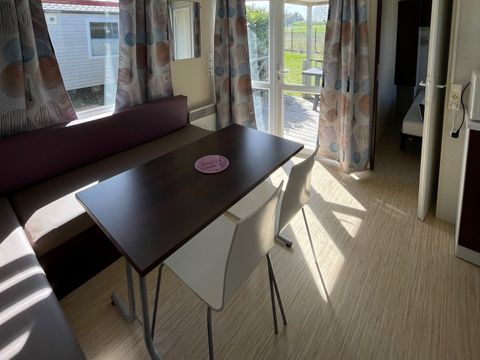 MOBILHOME 4 personnes - 26m² + Terrasse bois intégrée de 7m². 4 pers