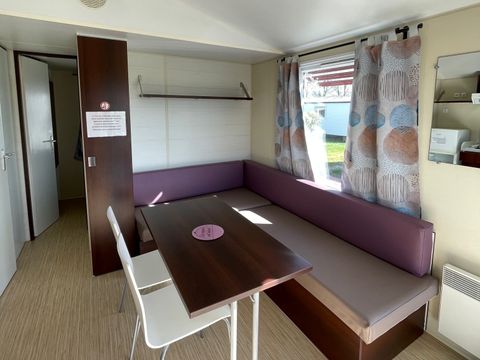 MOBILHOME 4 personnes - 26m² + Terrasse bois intégrée de 7m². 4 pers