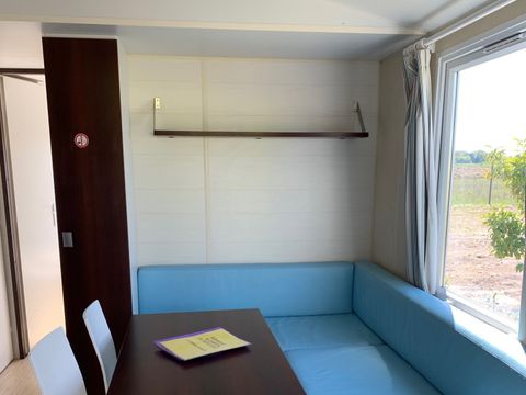 MOBILHOME 4 personnes - 26m² + Terrasse bois intégrée de 7m². 4 pers