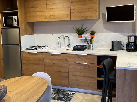 MOBILHOME 6 personnes - Standing 28m2 + terrasse intégrée 8m2 4/6 pers