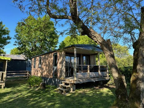 MOBILHOME 6 personnes - Standing 28m2 + terrasse intégrée 8m2 4/6 pers