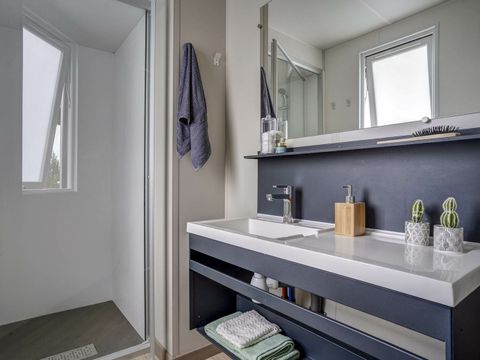MOBILHOME 6 personnes - COTTAGE 6p 3ch ****