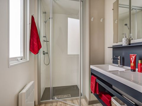 MOBILHOME 10 personnes - COTTAGE FRIENDS 10p 5ch 2SdB Clim ****<br/><br/>