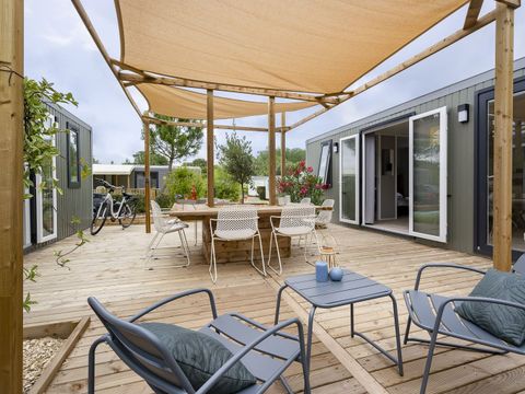 MOBILHOME 10 personnes - COTTAGE FRIENDS 10p 5ch 2SdB Clim ****<br/><br/>