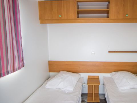 MOBILHOME 4 personnes - C IRM -TV