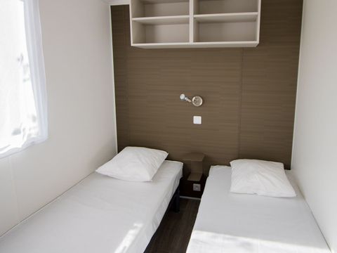 Mobilhome 6 personnes - A+ Face à la mer - TV