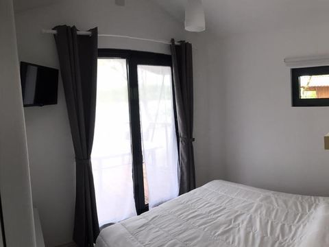 CHALET 4 personnes - Chalet du Lac 4 FEUILLES - 2 chambres - FACE PLAN D'EAU