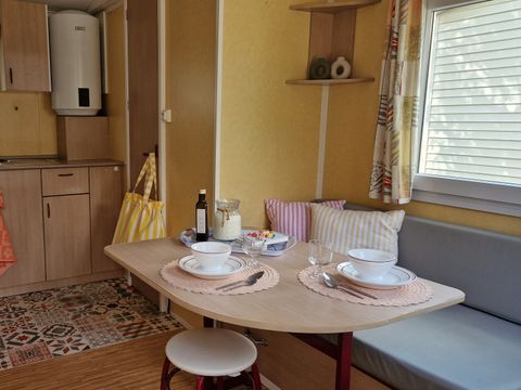 MOBILHOME 4 personnes - STANDARD PLUS 2 CH  - climatisé - 2 chambres