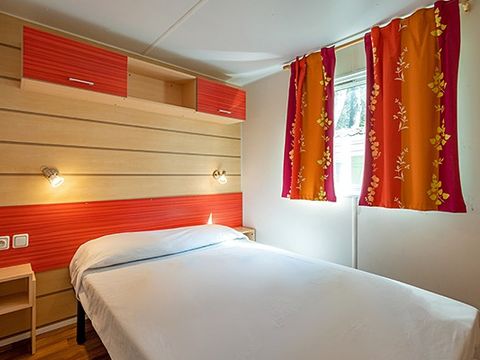 Mobilhome 6 personnes - Classic XL | 2 Ch. | 4/6 Pers. | Terrasse surélevée
