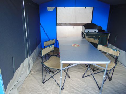 TENTE 2 personnes - Forfait Ready to Camp (électricité 6 A)