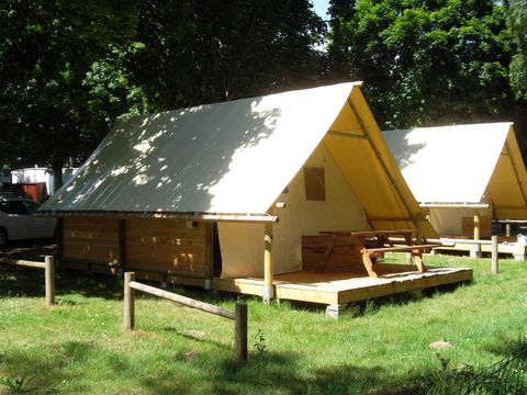 Bungalow toilé 4 personnes - Amazone Standard 20m² / - 2 chambres - Terrasse - Sans sanitaires privatifs