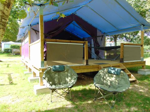 Tente en toile et en bois 5 personnes - Freeflower Standard 37m² / - 2 chambres - Terrasse - Sans sanitaires privatifs