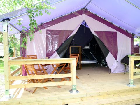 Tente en toile et en bois 5 personnes - Freeflower Standard 37m² / - 2 chambres - Terrasse - Sans sanitaires privatifs