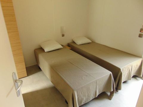 MOBILHOME 6 personnes - Premium 33m² / 2 chambres - 2 salles de bain - terrasse