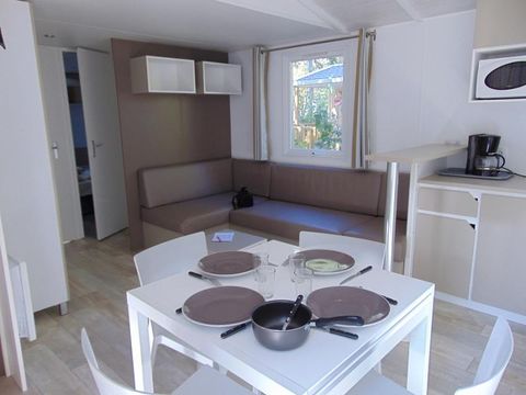 MOBILHOME 8 personnes - Confort 38 m² / 4 chambres - terrasse