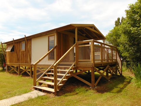 Insolite 4 personnes - Sweet Flower Premium sur pilotis 43m² / 2 chambres - terrasse
