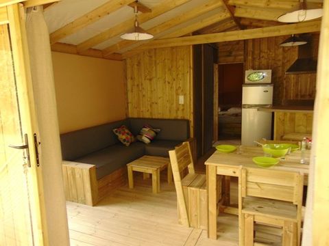 Insolite 4 personnes - Sweet Flower Premium sur pilotis 43m² / 2 chambres - terrasse