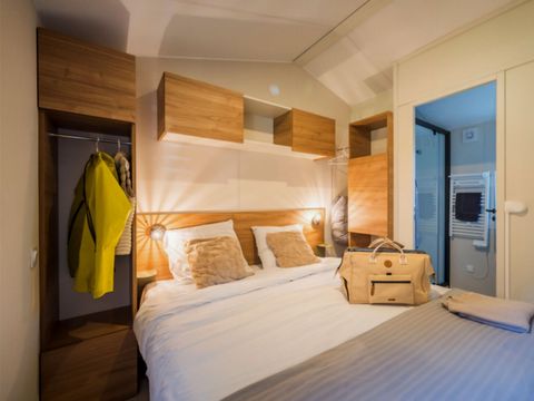 MOBILHOME 6 personnes - PREMIUM CLIMATISATION  4/6 Pers 33m²