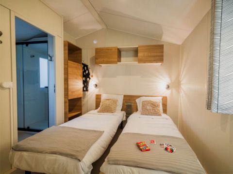 MOBILHOME 6 personnes - PREMIUM CLIMATISATION  4/6 Pers 33m²