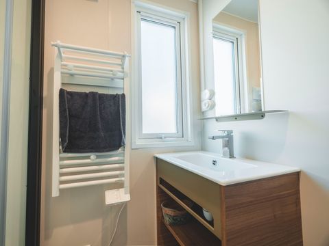 Mobilhome 4/6 personnes - PREMIUM - CLIMATISATION 33m²