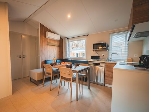 Mobilhome 8/10 personnes - PREMIUM - CLIMATISATION 40m²