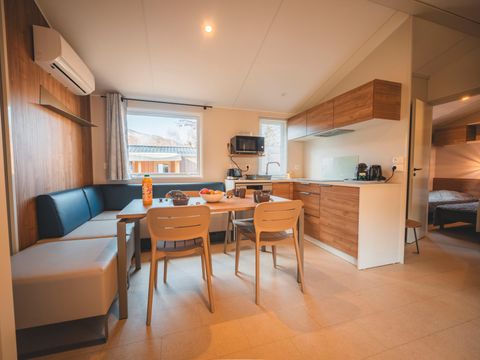 Mobilhome 8/10 personnes - PREMIUM - CLIMATISATION 40m²
