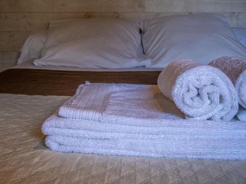 Hébergement 2 personnes - Cabane pilotis