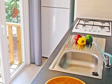 MOBILHOME 6 personnes - Comfort | 2 Ch. | 4/6 Pers. | Terrasse surélevée | TV