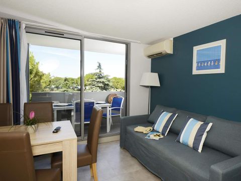 STUDIO 4 personnes - cabine