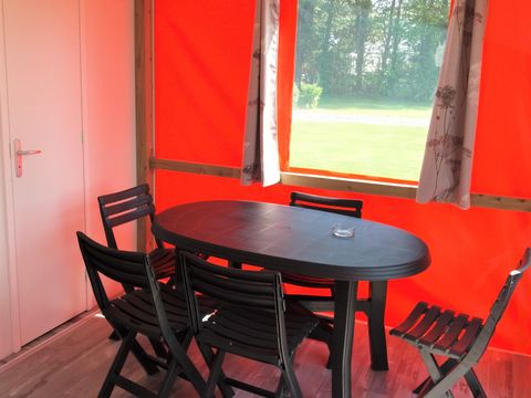 BUNGALOW TOILÉ 5 personnes - TITHOME, avec toilettes sans douche