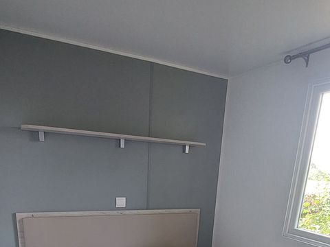 MOBILHOME 8 personnes - Mobil home Eva 40 - 4 chambres 1 sdb - 40m² + terrasse semi couverte