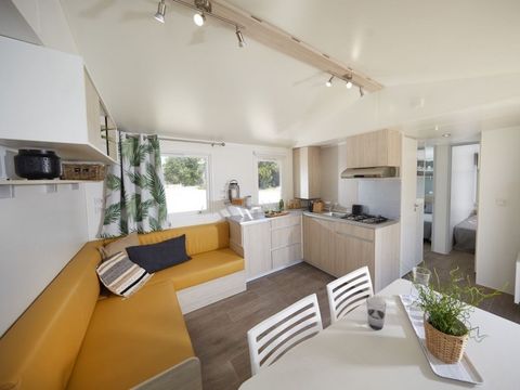 MOBILHOME 8 personnes - Mobil home Eva 40 - 4 chambres 1 sdb - 40m² + terrasse semi couverte