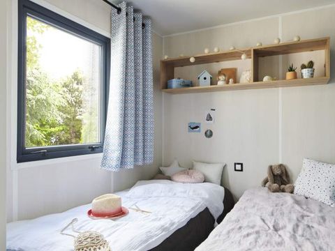 MOBILHOME 4 personnes - Cabane Surfer 2 chambres - 25 m² + terrasse semi couverte