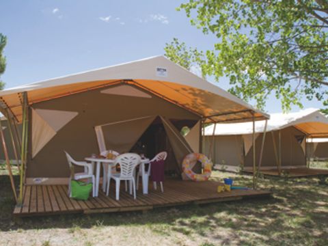 TENTE 5 personnes - 4/5 PLACES Canada 20m2 sans sanitaires