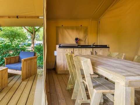 TENTE TOILE ET BOIS 5 personnes - SLOW LODGE - 2 chambres, sans sanitaire