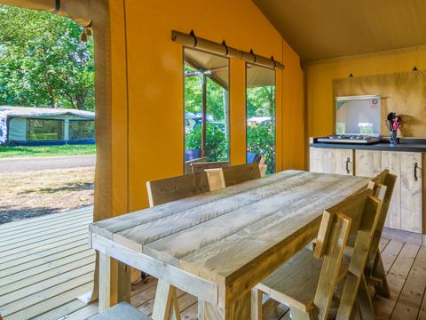 TENTE TOILE ET BOIS 5 personnes - SLOW LODGE - 2 chambres, sans sanitaire