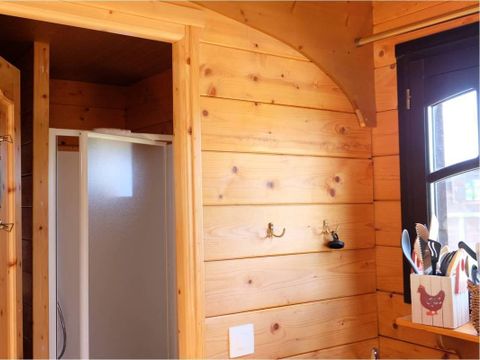 HÉBERGEMENT INSOLITE 5 personnes - ROULOTTE GITE