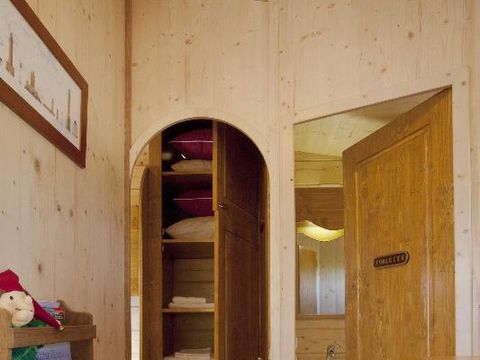HÉBERGEMENT INSOLITE 6 personnes - CABANE DE SAM