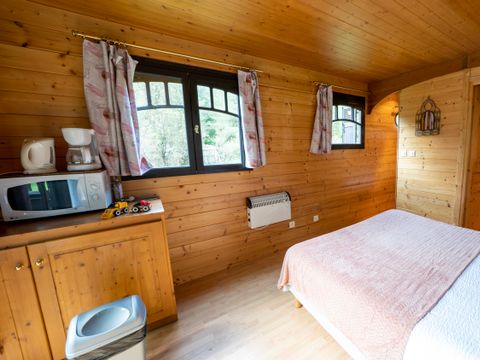 HÉBERGEMENT INSOLITE 4 personnes - HOTELIERE