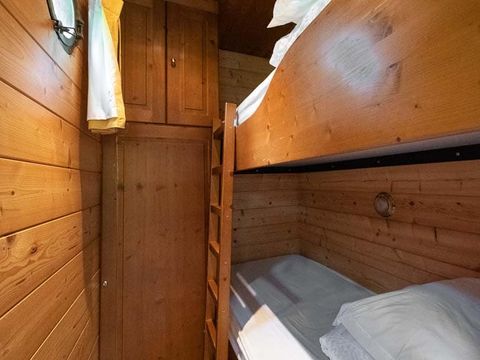 HÉBERGEMENT INSOLITE 4 personnes - HOTELIERE