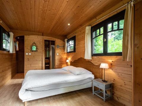 HÉBERGEMENT INSOLITE 4 personnes - HOTELIERE