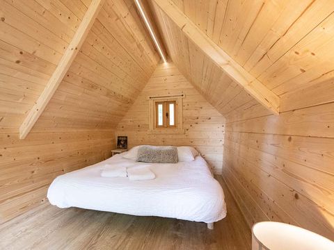 HÉBERGEMENT INSOLITE 2 personnes - LA CABANE TROLL BIVOUAC sans sanitaires ni cuisine