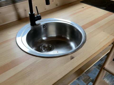 HÉBERGEMENT INSOLITE 3 personnes - CABANE KYARA