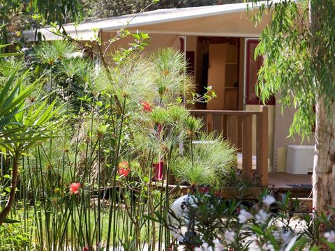 Tente en toile et en bois 4 personnes - Lodge Tent