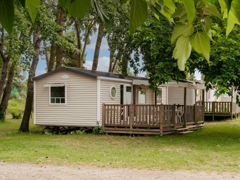 MOBILHOME 4 personnes - Mobil-home Standard 27m² (2 chambres) + TV + terrasse semi-couverte 18m²
