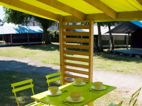 BUNGALOW TOILÉ 4 personnes - Funflower Standard 23m² (2 chambres) dont terrasse couverte 7m²