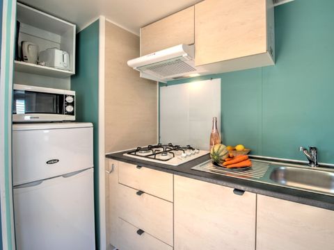 MOBILHOME 4 personnes - Homeflower Premium 29m² (2 chambres) + CLIM + terrasse semi-couverte + TV + draps + serviettes